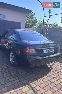 Седан Mercedes-Benz E-Class 2007 в 