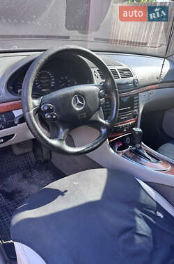 Седан Mercedes-Benz E-Class 2007 в 
