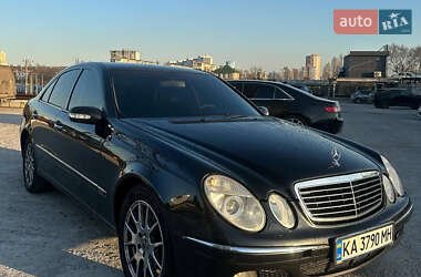 Седан Mercedes-Benz E-Class 2003 в Києві