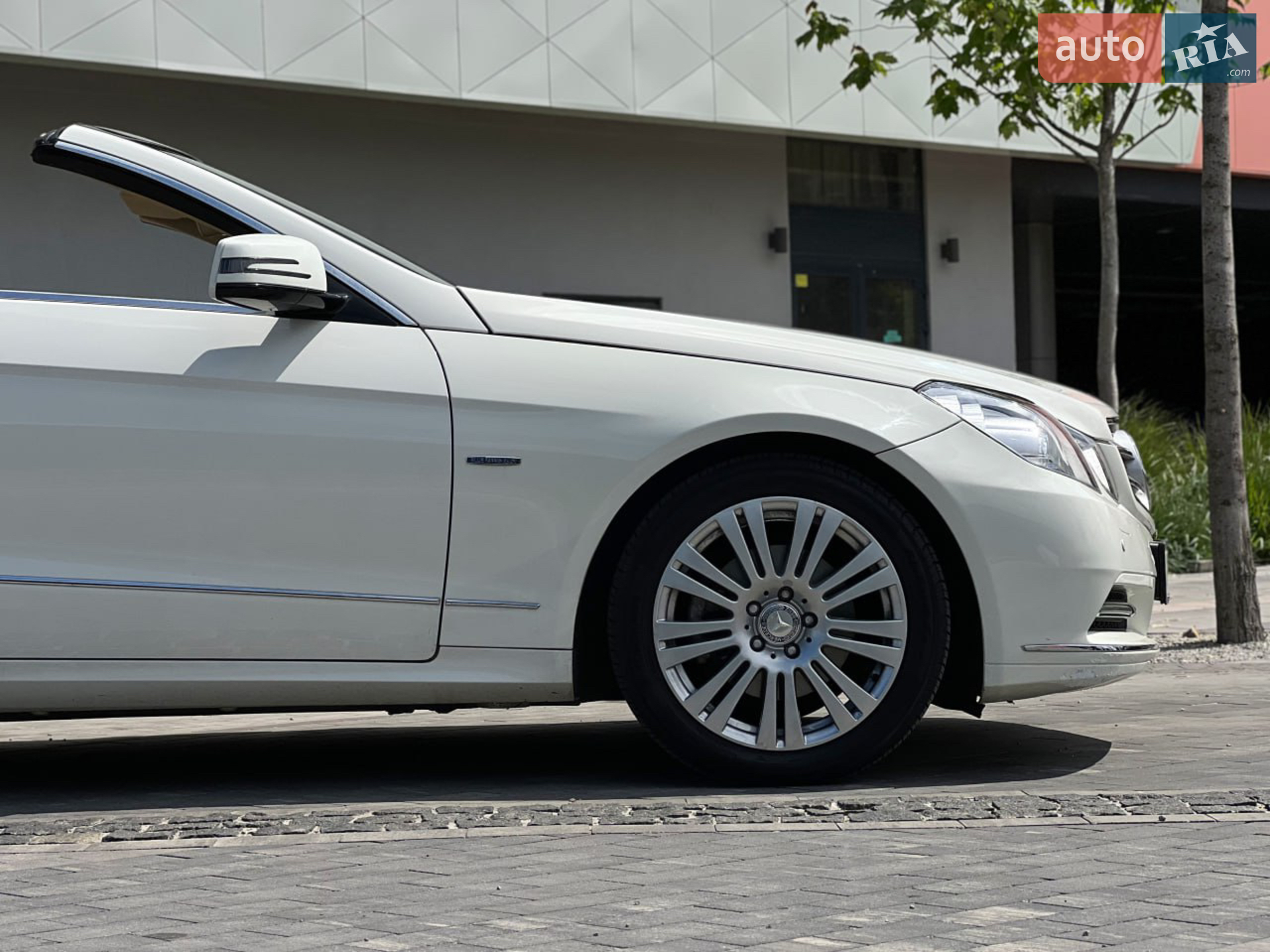 2011 Mercedes-Benz E-klasse - мініатюра 3