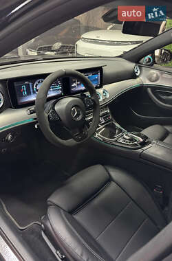 Седан Mercedes-Benz E-Class 2017 в 