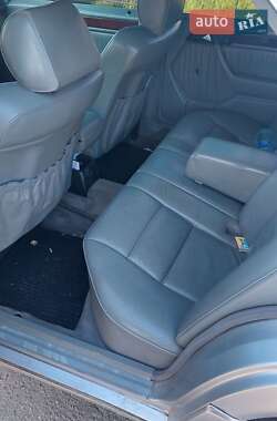 Седан Mercedes-Benz E-Class 1989 в 