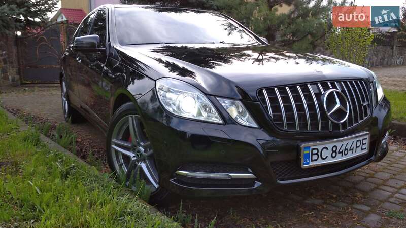 Седан Mercedes-Benz E-Class 2011 в Бродах