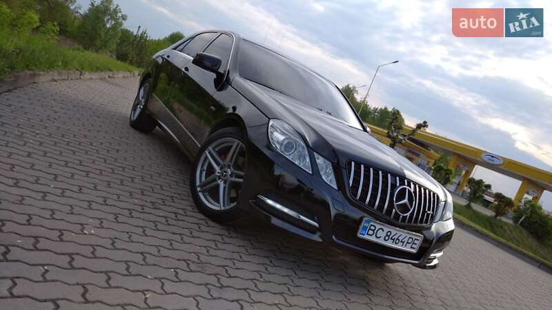 Седан Mercedes-Benz E-Class 2011 в Бродах