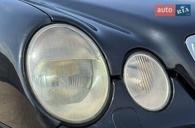 Седан Mercedes-Benz E-Class 2002 в 