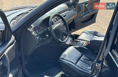 Седан Mercedes-Benz E-Class 2002 в 