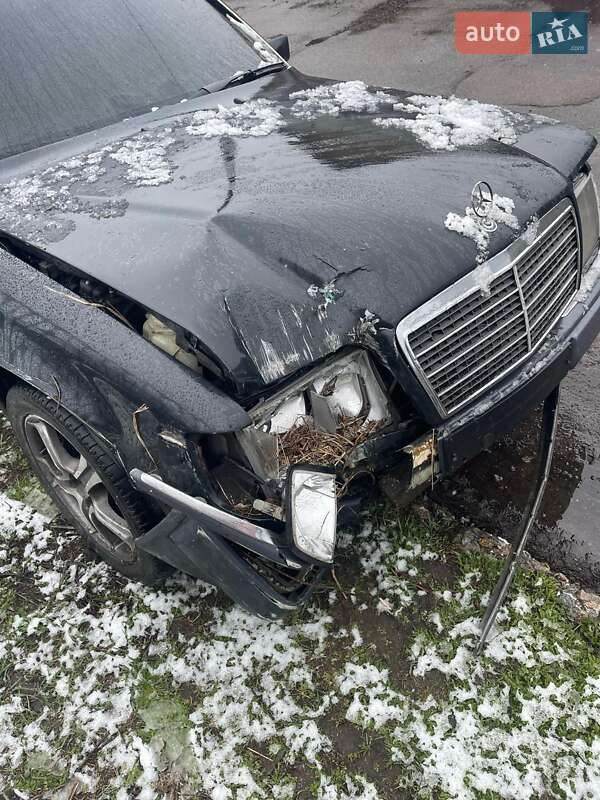 Седан Mercedes-Benz E-Class 1992 в Киеве