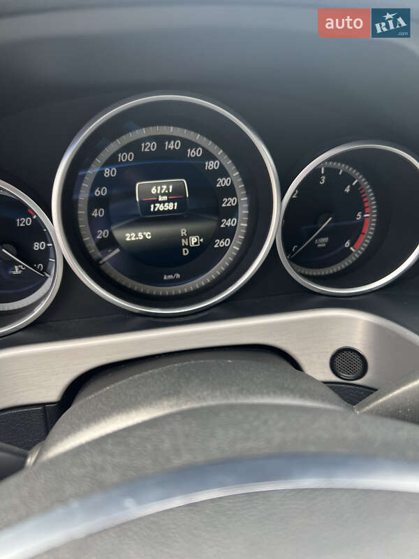 Седан Mercedes-Benz E-Class 2014 в Буче