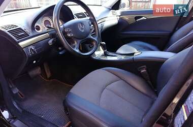 Седан Mercedes-Benz E-Class 2008 в 