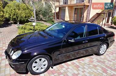 Седан Mercedes-Benz E-Class 2008 в 