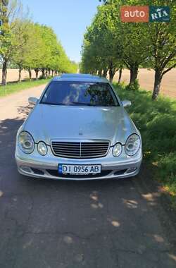 Седан Mercedes-Benz E-Class 2003 в Ровно