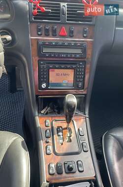 Седан Mercedes-Benz E-Class 2001 в 