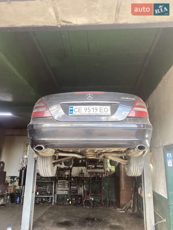Седан Mercedes-Benz E-Class 2002 в Вижниці