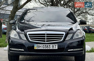 Седан Mercedes-Benz E-Class 2010 в 