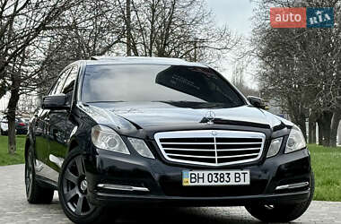 Седан Mercedes-Benz E-Class 2010 в 