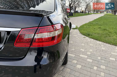 Седан Mercedes-Benz E-Class 2010 в 
