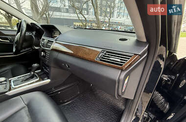 Седан Mercedes-Benz E-Class 2010 в 