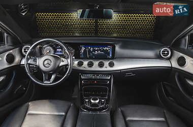 Седан Mercedes-Benz E-Class 2017 в 