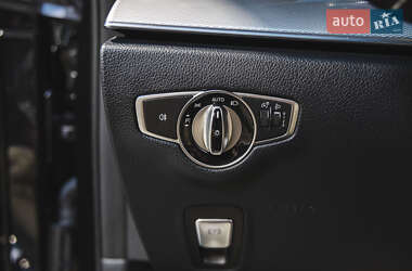 Седан Mercedes-Benz E-Class 2017 в 