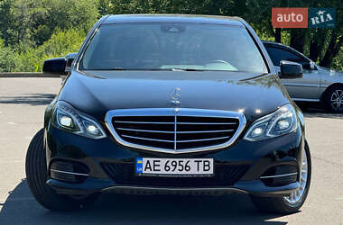 Седан Mercedes-Benz E-Class 2015 в 