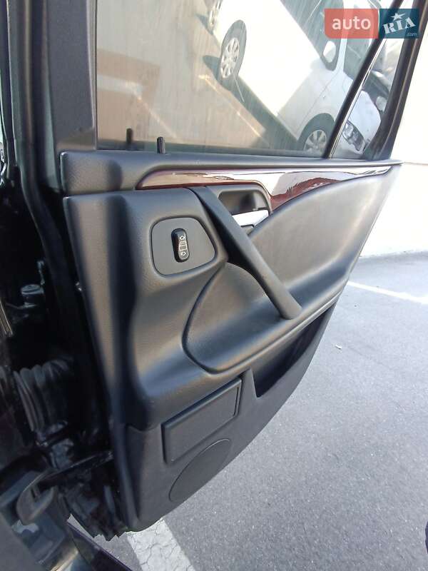 Седан Mercedes-Benz E-Class 2001 в Хмільнику