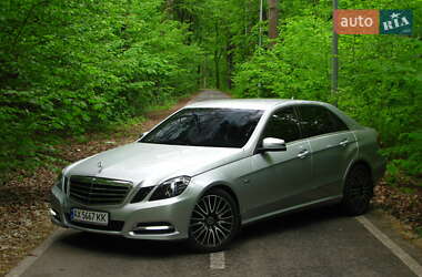 Седан Mercedes-Benz E-Class 2011 в Харькове