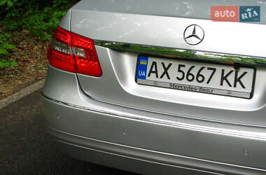 Седан Mercedes-Benz E-Class 2011 в 
