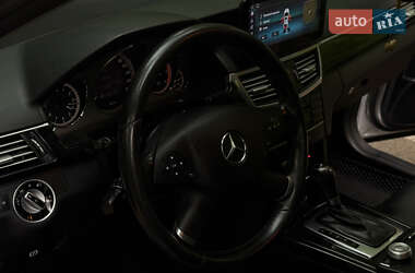 Седан Mercedes-Benz E-Class 2011 в 
