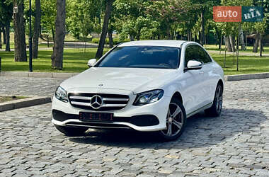 Седан Mercedes-Benz E-Class 2016 в 