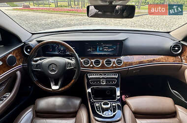 Седан Mercedes-Benz E-Class 2016 в 
