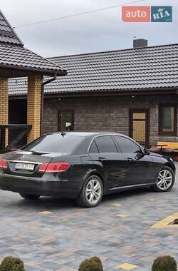 Седан Mercedes-Benz E-Class 2010 в 