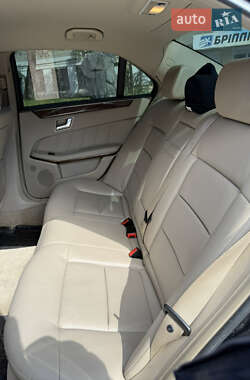 Седан Mercedes-Benz E-Class 2011 в 