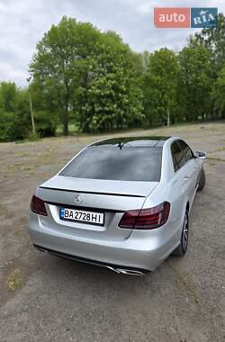 Седан Mercedes-Benz E-Class 2013 в 