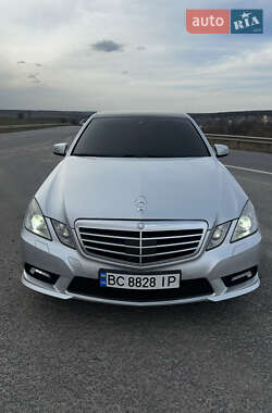 Седан Mercedes-Benz E-Class 2010 в 