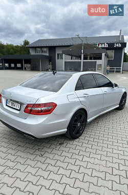 Седан Mercedes-Benz E-Class 2010 в 