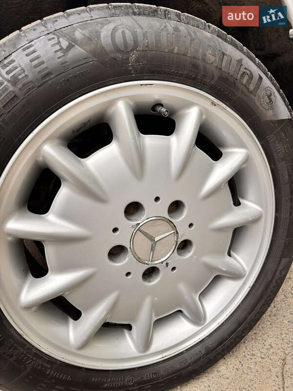 Седан Mercedes-Benz E-Class 1995 в Тернополі