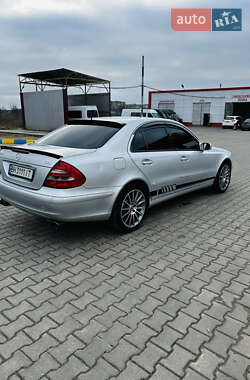 Седан Mercedes-Benz E-Class 2005 в Болграді