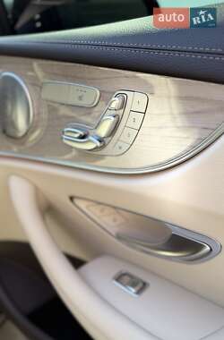 Купе Mercedes-Benz E-Class 2018 в 