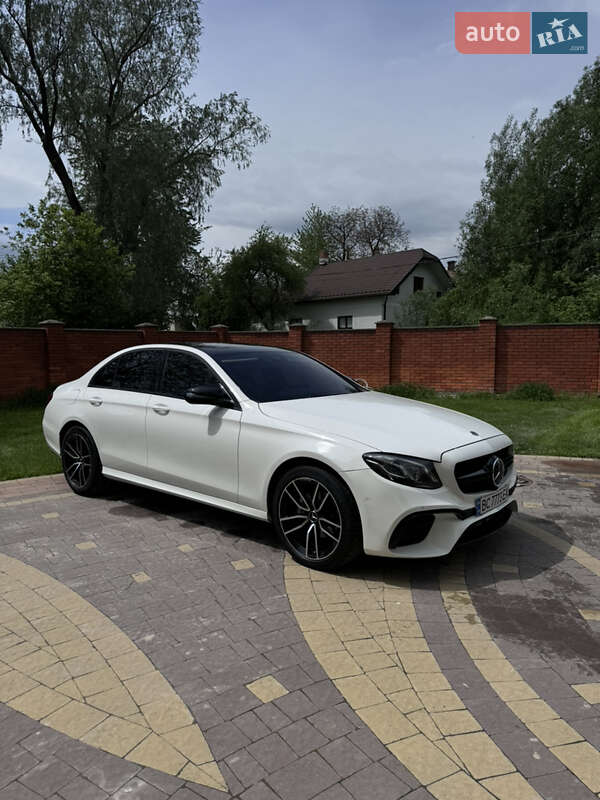 Седан Mercedes-Benz E-Class 2016 в Бориславе