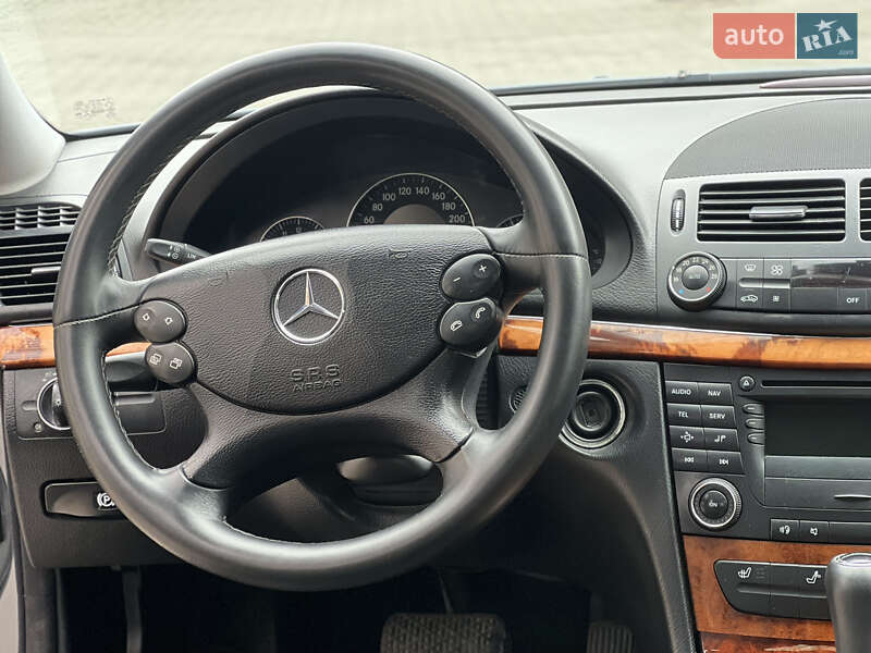 Седан Mercedes-Benz E-Class 2007 в Чернівцях