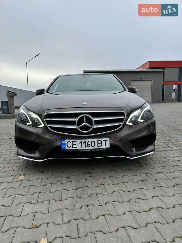 Седан Mercedes-Benz E-Class 2013 в Черновцах
