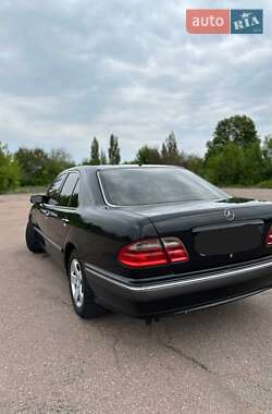 Седан Mercedes-Benz E-Class 1999 в 