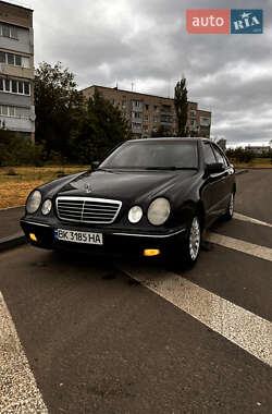 Седан Mercedes-Benz E-Class 2001 в Вознесенську