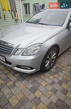 Універсал Mercedes-Benz E-Class 2010 в 