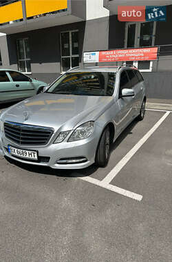 Універсал Mercedes-Benz E-Class 2010 в Києві