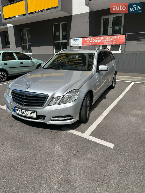 Универсал Mercedes-Benz E-Class 2010 в 
