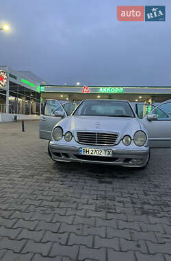 Седан Mercedes-Benz E-Class 2001 в 