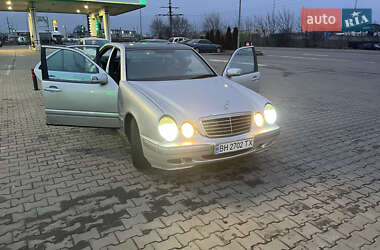 Седан Mercedes-Benz E-Class 2001 в 