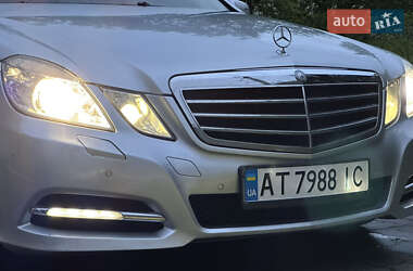 Універсал Mercedes-Benz E-Class 2011 в 