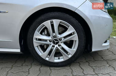 Універсал Mercedes-Benz E-Class 2011 в 